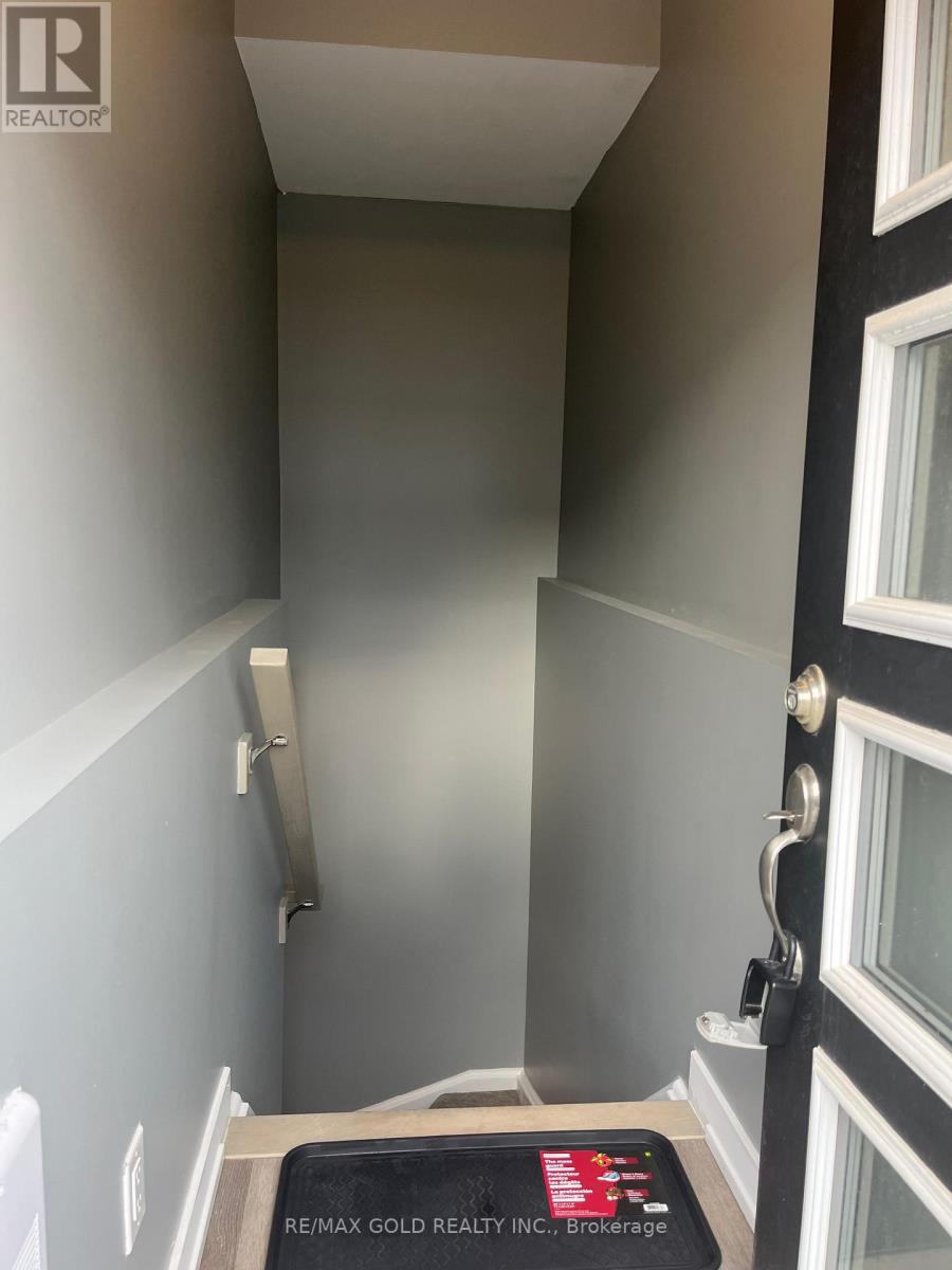 812 - 4263 Fourth Avenue, Niagara Falls, Ontario  L2E 0C2 - Photo 4 - X12586904