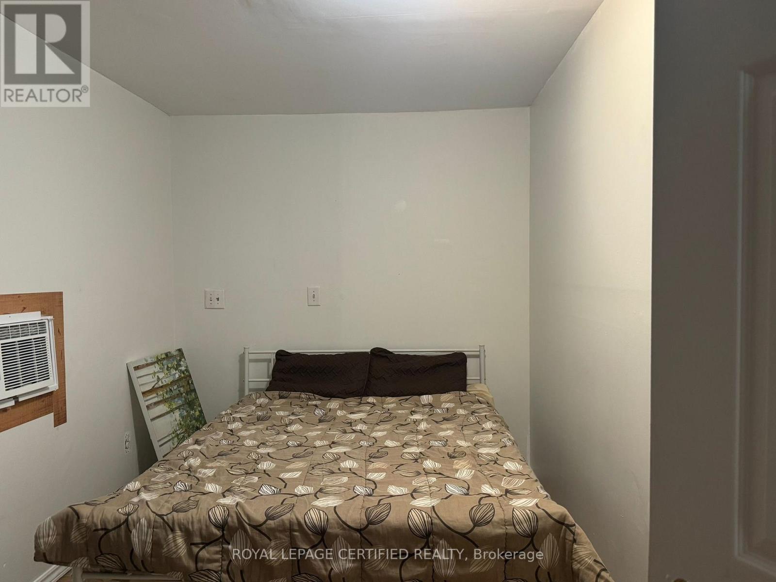 1357 Main Street E, Hamilton, Ontario L8K 1B6 - Photo 7 - X12575574