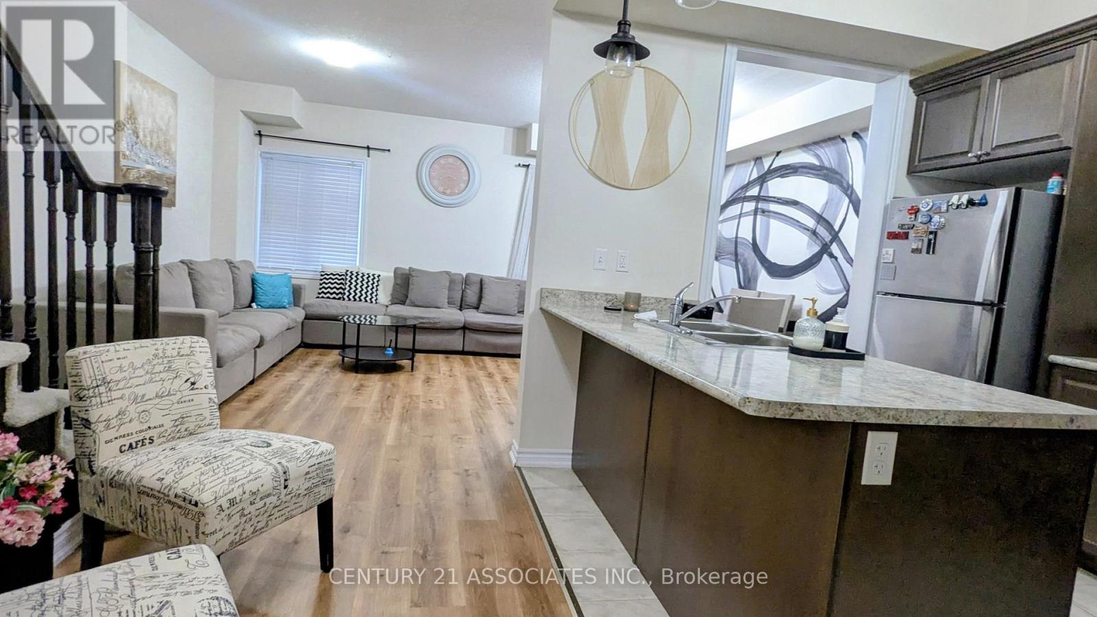 24 Savage Drive, Hamilton, Ontario  L8B 0A3 - Photo 13 - X12579976