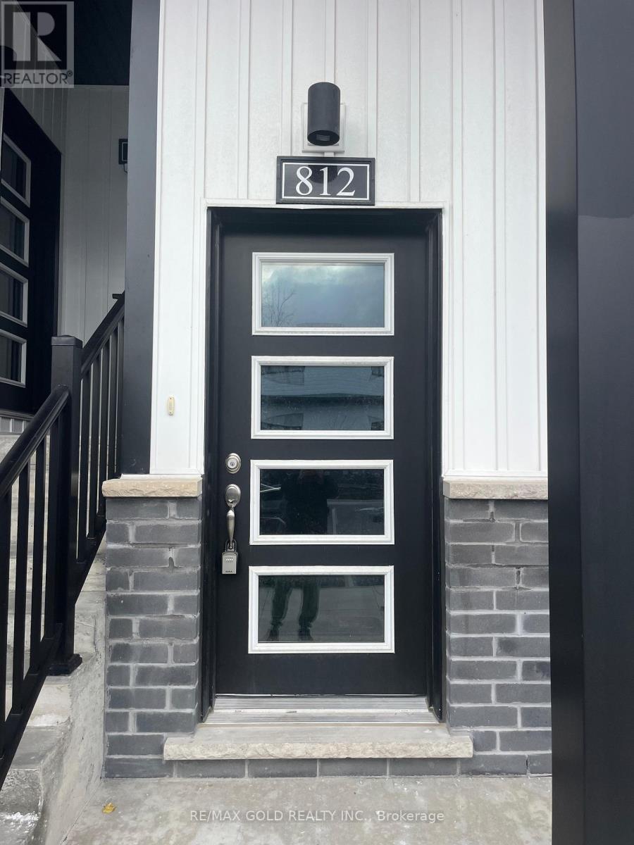 812 - 4263 Fourth Avenue, Niagara Falls, Ontario  L2E 0C2 - Photo 3 - X12586904