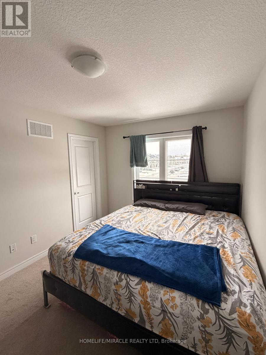 11 Genoa Drive, Hamilton, Ontario  L9B 0K1 - Photo 5 - X12591072