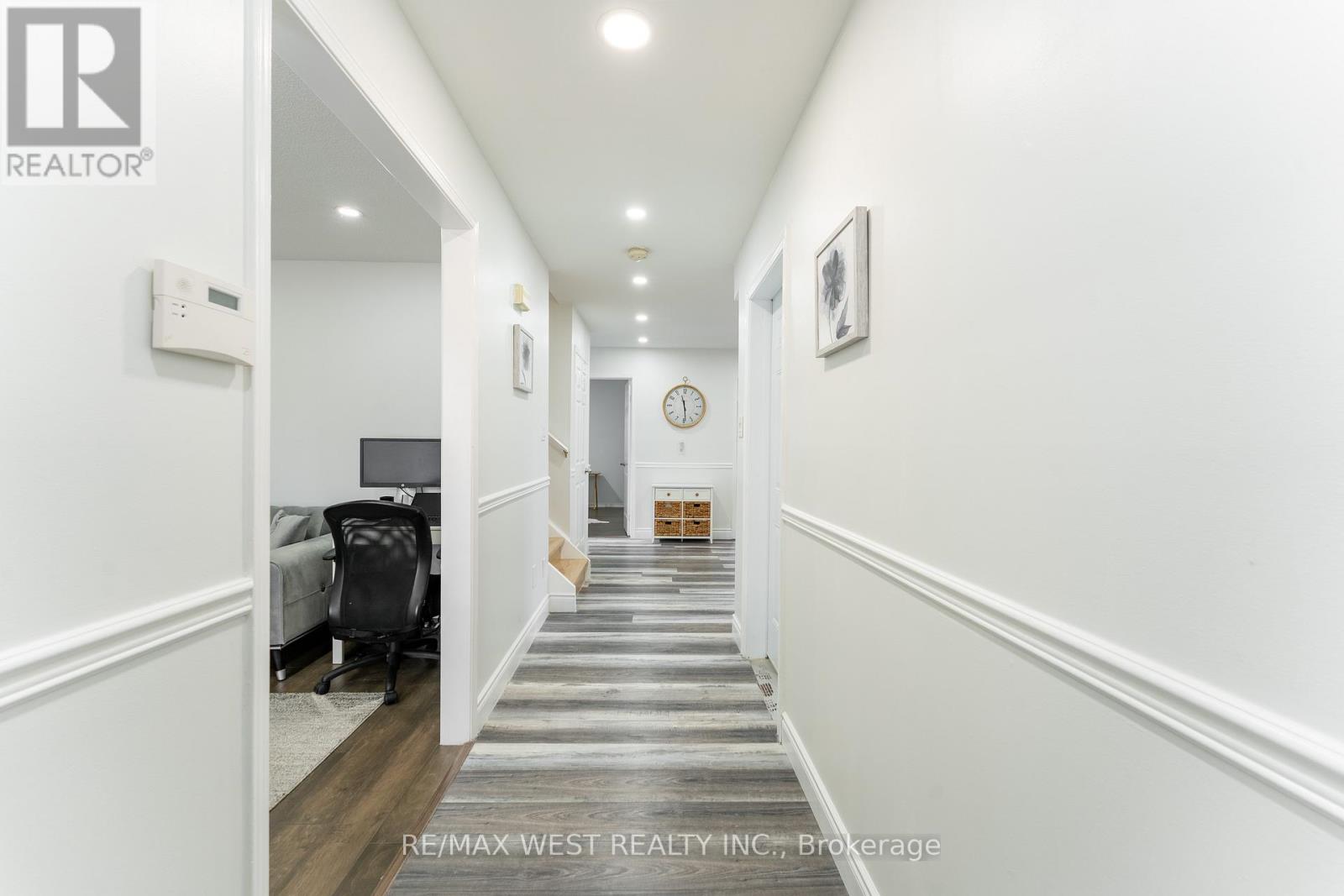 721 Acadia Drive, Hamilton, Ontario L8W 3V2 - Photo 10 - X12591080