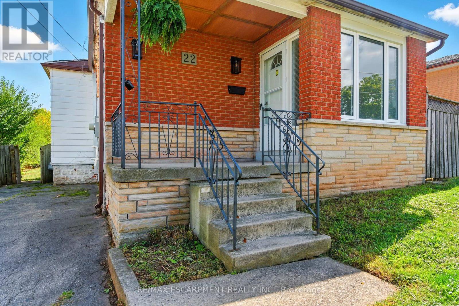 22 Worsley Road, Hamilton, Ontario  L8E 2E7 - Photo 6 - X12591120