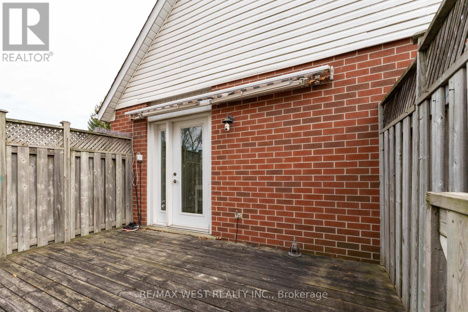 721 Acadia Drive, Hamilton, Ontario L8W 3V2 - Photo 38 - X12591080