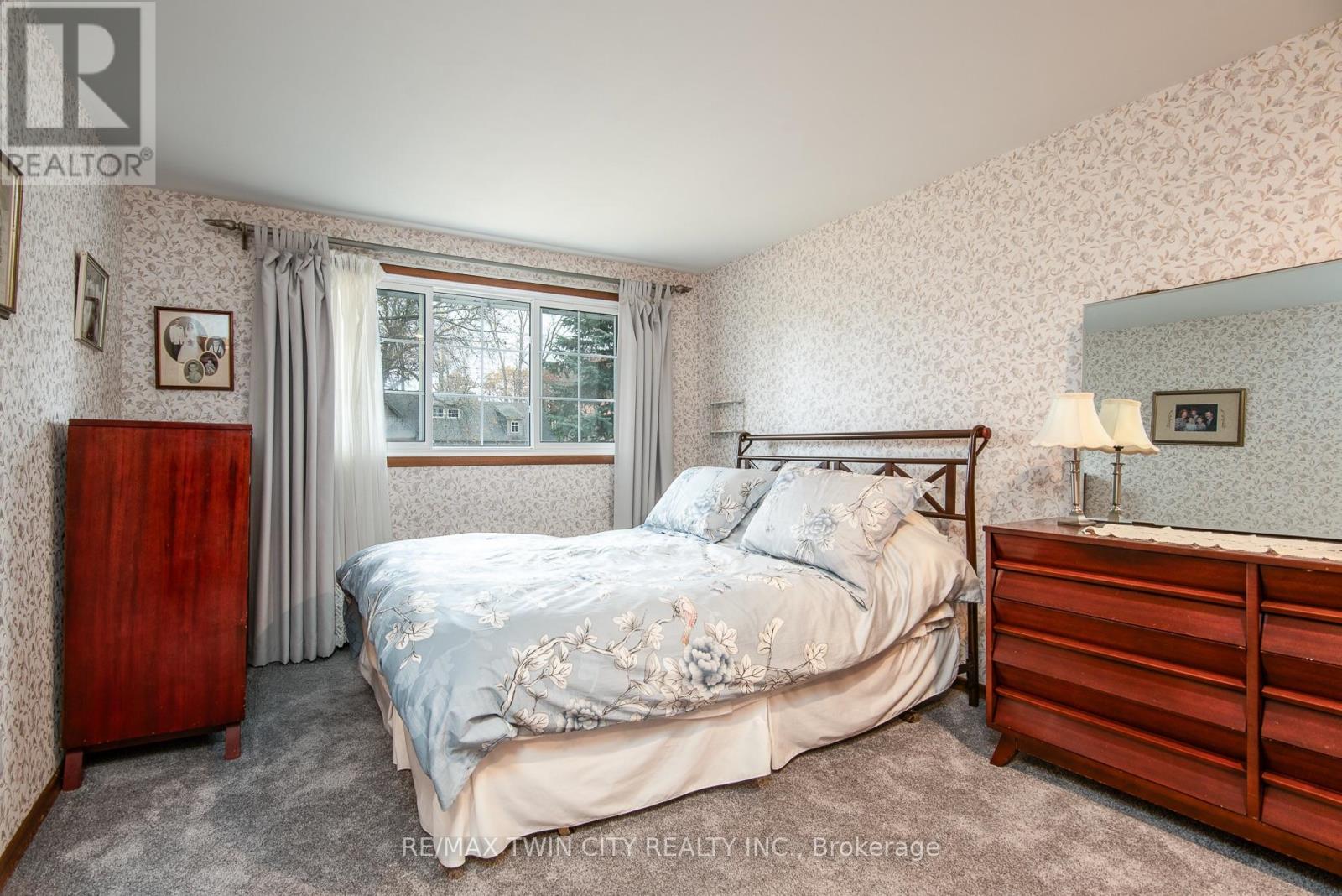 155 Shuh Avenue, Kitchener, Ontario  N2A 1H4 - Photo 31 - X12591084