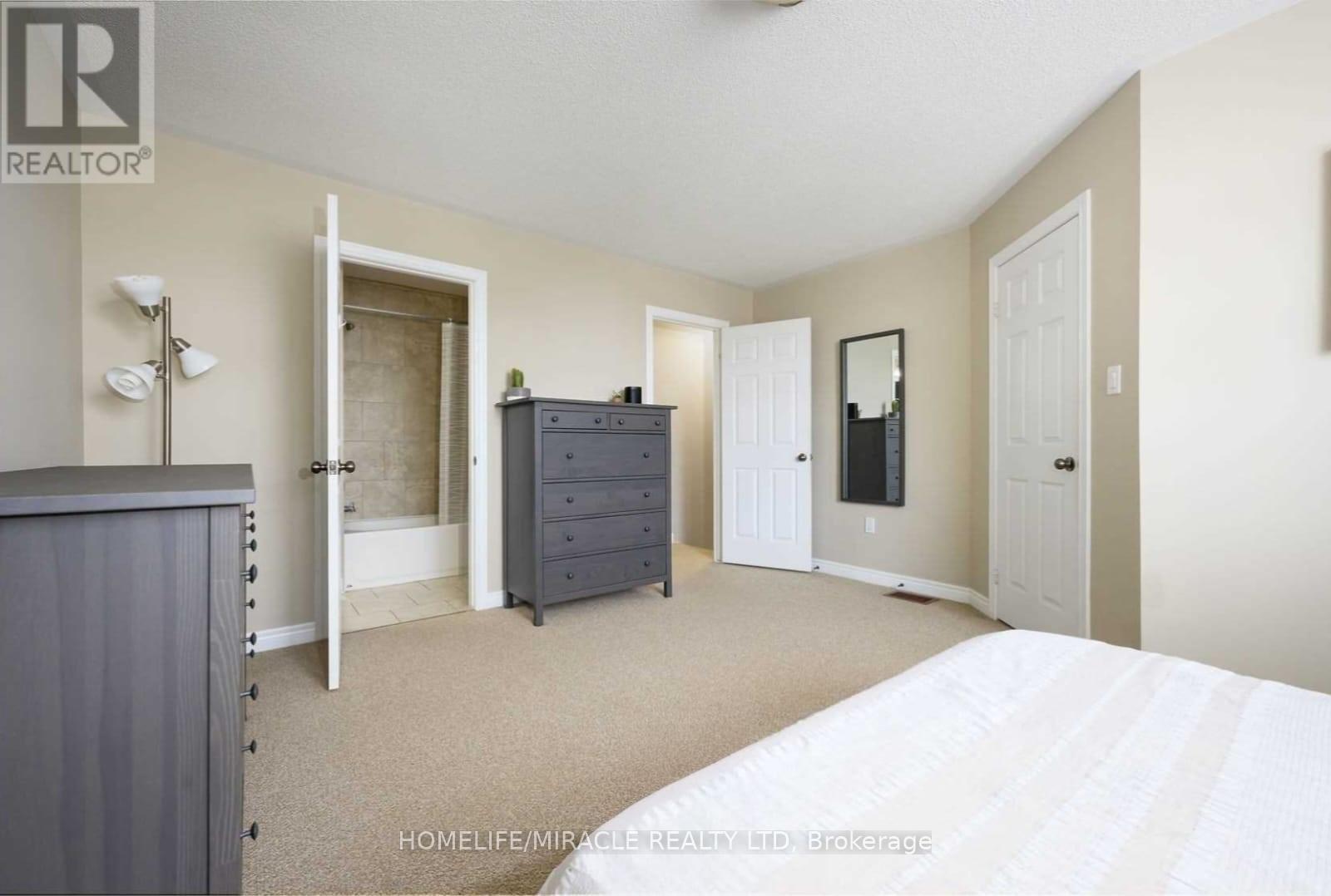 20 Mcconkey Crescent, Brantford, Ontario  N3S 0B9 - Photo 3 - X12591636