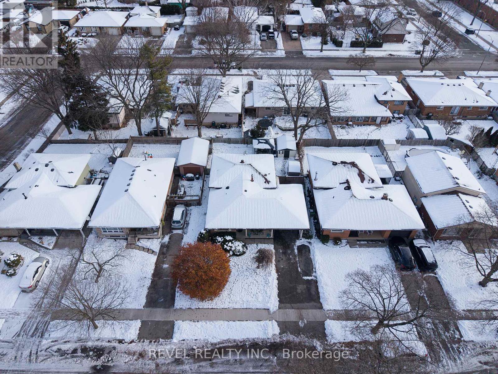 5 Burdock Boulevard, Brantford, Ontario N3R 6B5 - Photo 31 - X12592116