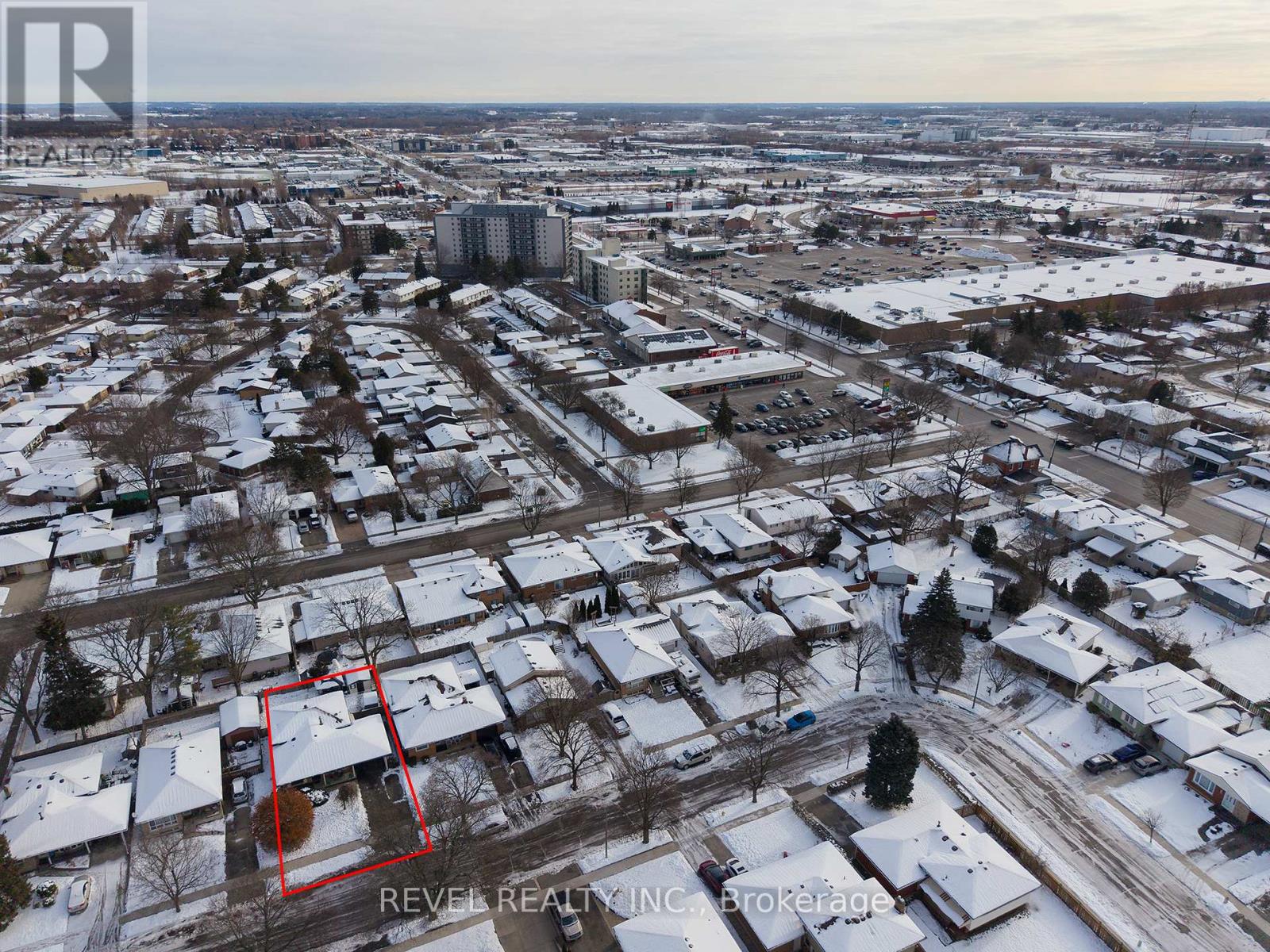 5 Burdock Boulevard, Brantford, Ontario N3R 6B5 - Photo 37 - X12592116