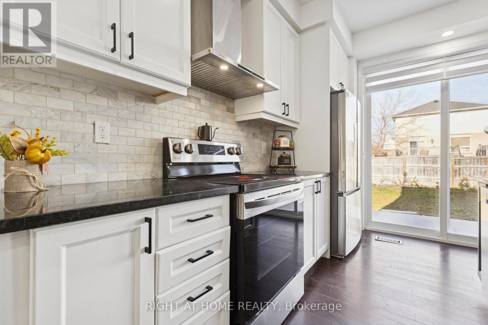 55 Watermill Street, Kitchener, Ontario  N2P 0H4 - Photo 23 - X12591690