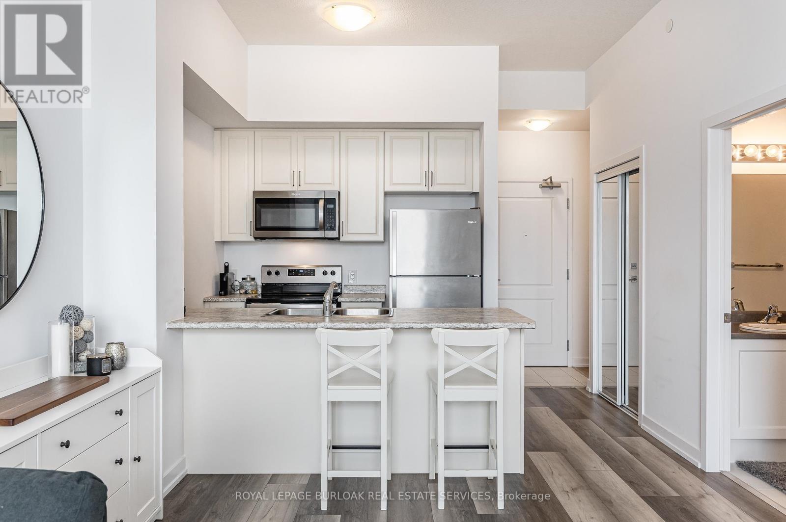 121 - 450 Dundas Street E, Hamilton, Ontario L8B 0L7 - Photo 8 - X12592088