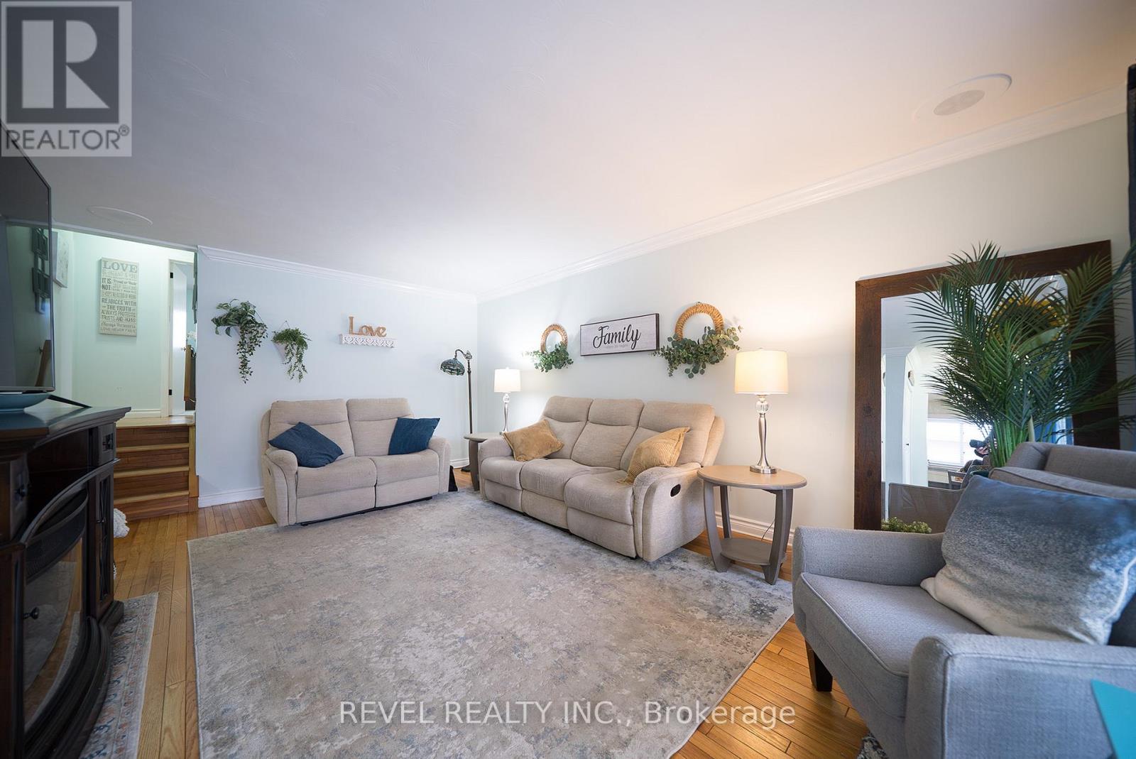 5 Burdock Boulevard, Brantford, Ontario N3R 6B5 - Photo 5 - X12592116