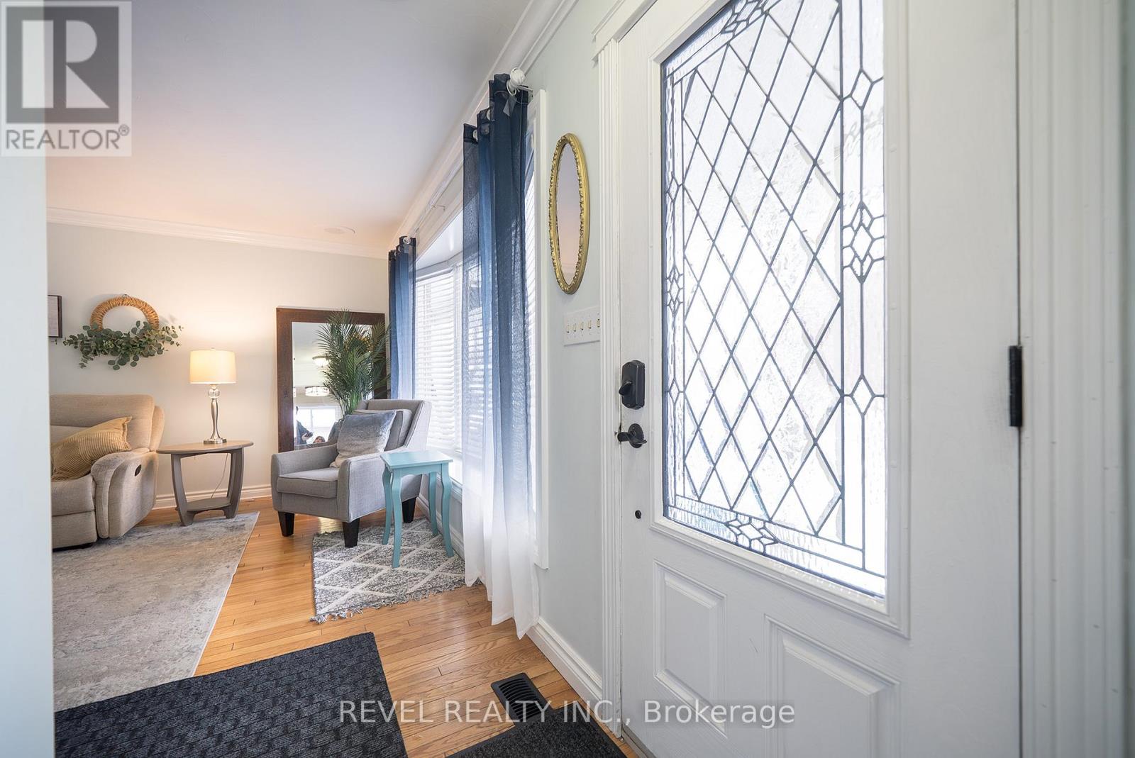 5 Burdock Boulevard, Brantford, Ontario N3R 6B5 - Photo 4 - X12592116