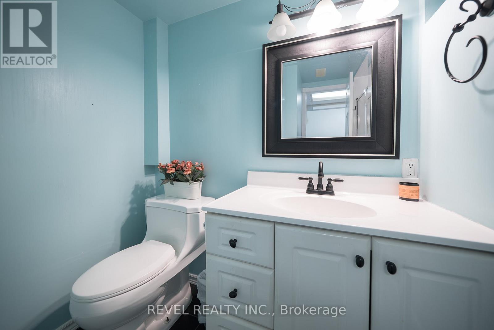 5 Burdock Boulevard, Brantford, Ontario N3R 6B5 - Photo 23 - X12592116