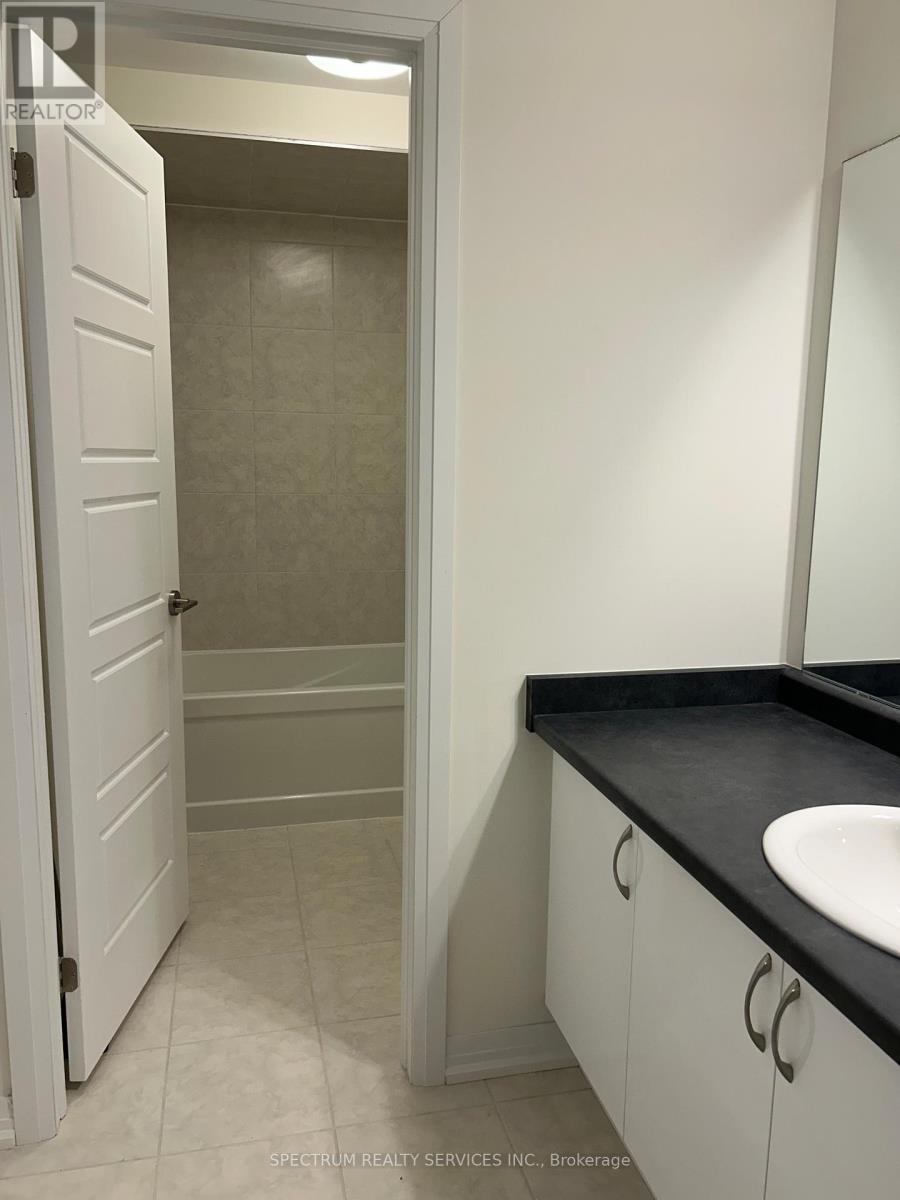 50 Dennis Avenue, Brantford, Ontario  N3V 0B9 - Photo 12 - X12592122