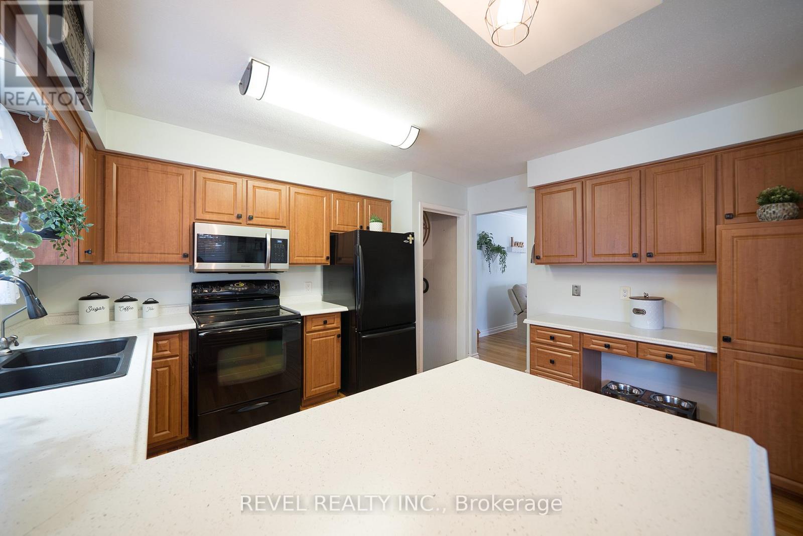 5 Burdock Boulevard, Brantford, Ontario N3R 6B5 - Photo 8 - X12592116