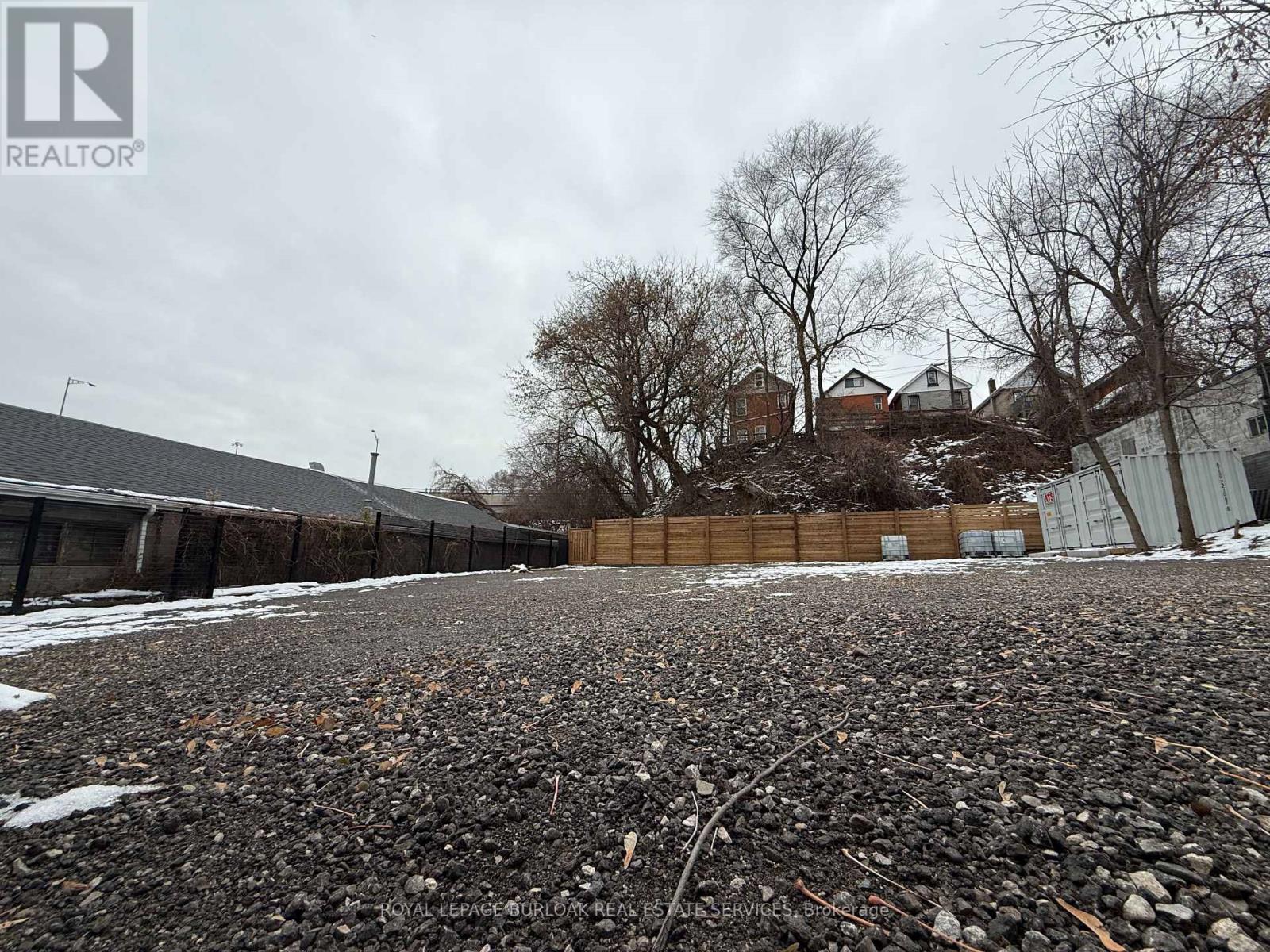 43 Glen Road, Hamilton, Ontario L8S 3M6 - Photo 3 - X12592126