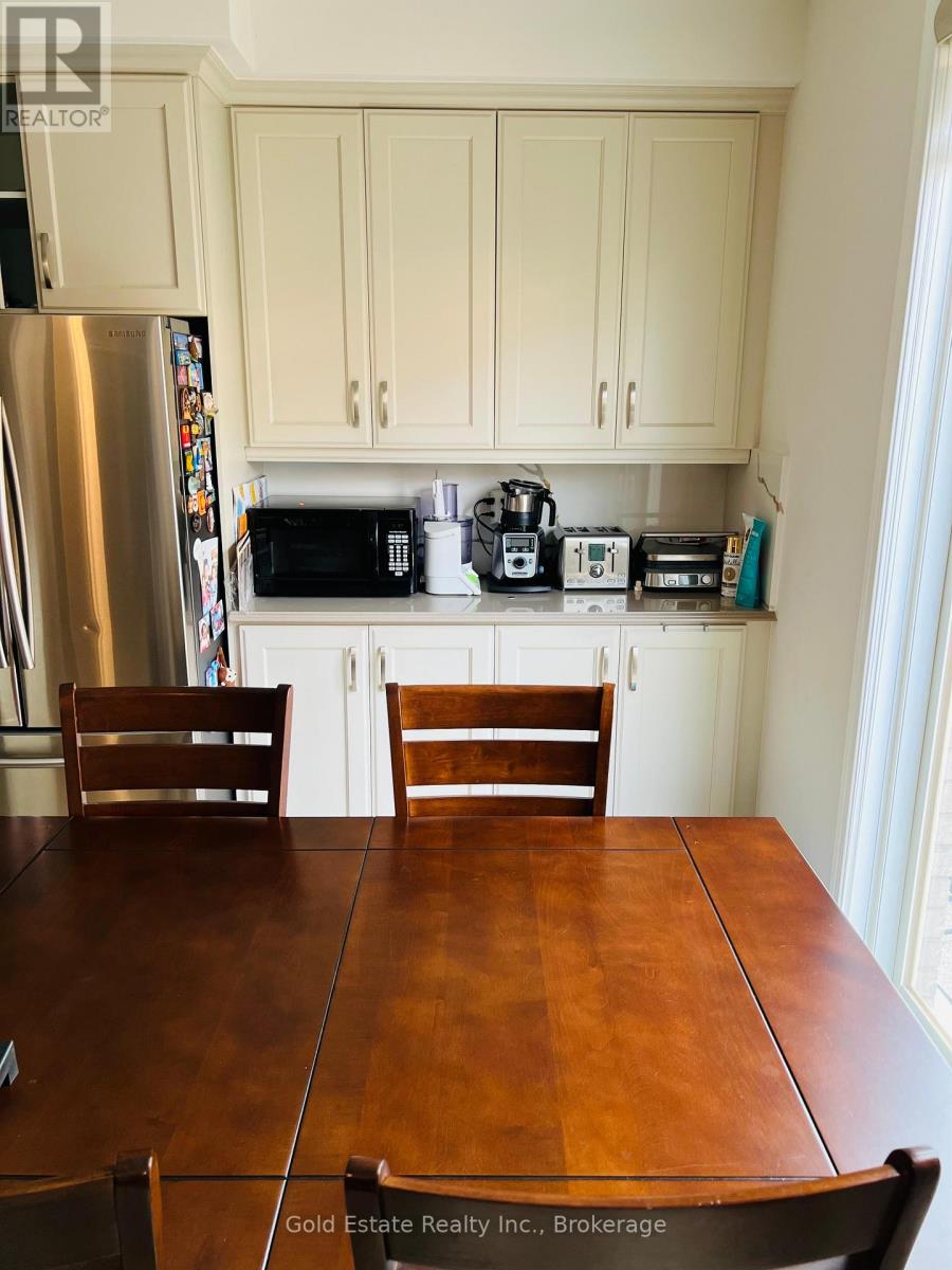 212 Spring Creek Drive, Hamilton, Ontario L0R 2H8 - Photo 14 - X12592136