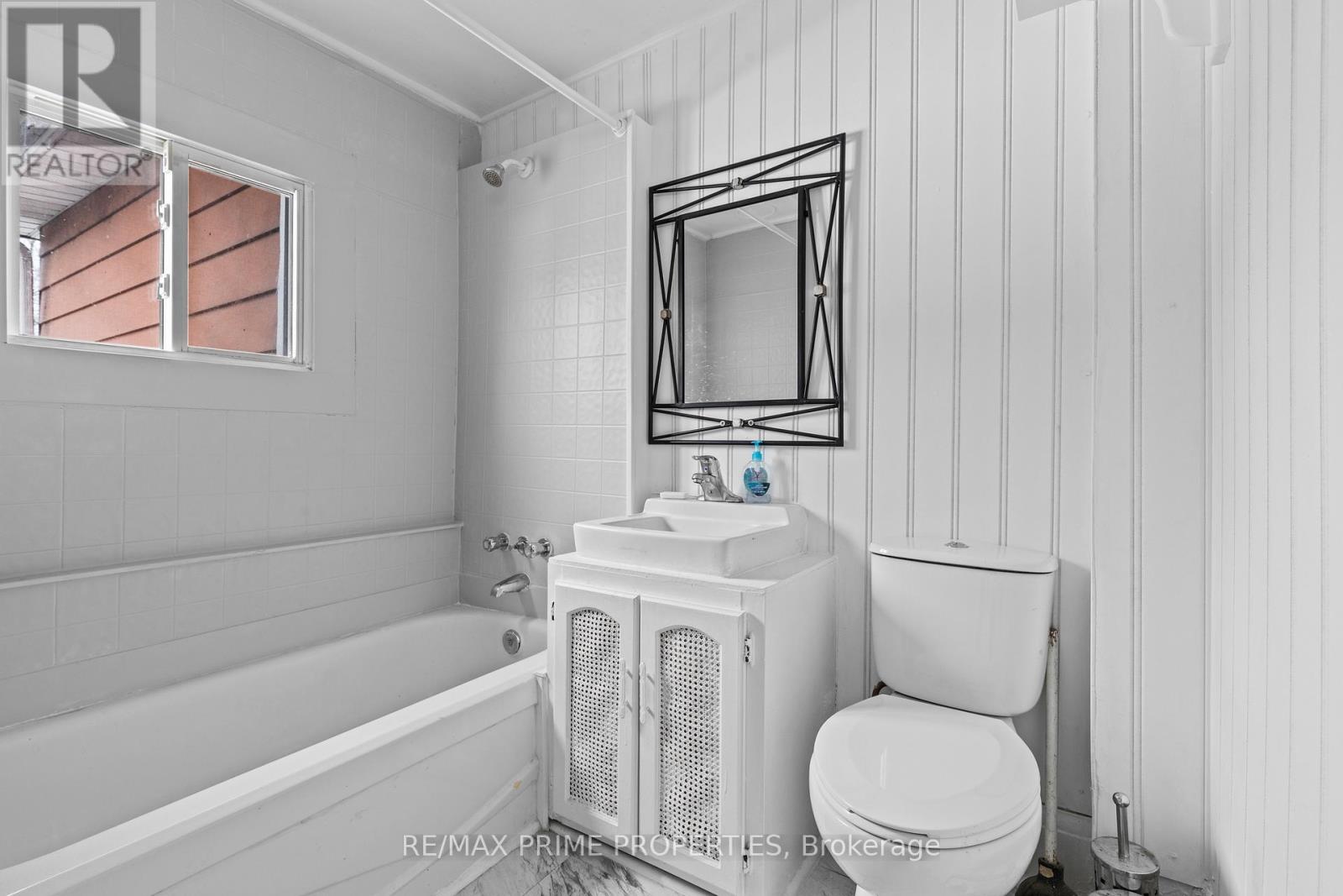 211 Forest Street W, Haldimand, Ontario  N1A 1P2 - Photo 26 - X12591790