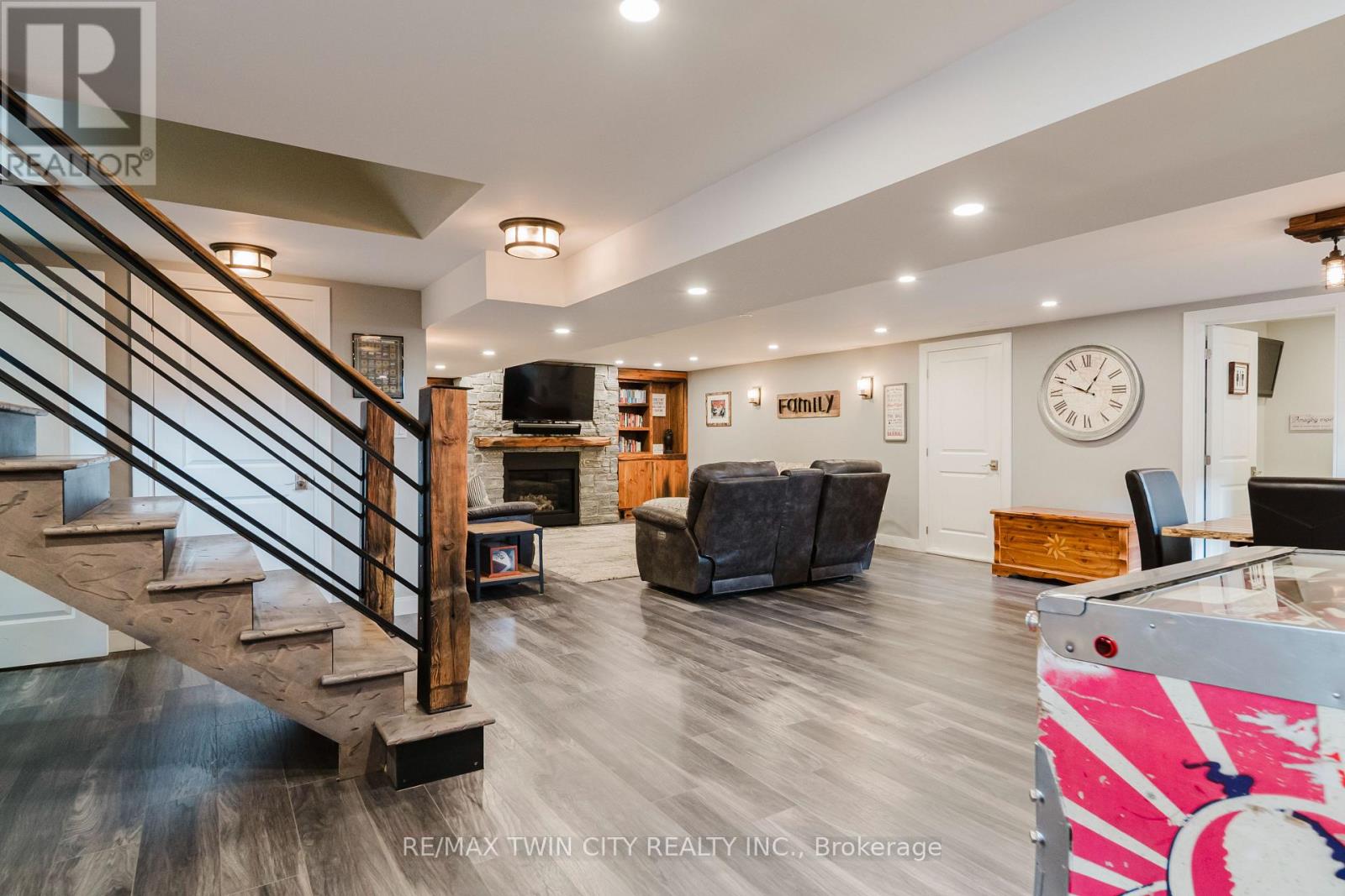 40 Riverside Drive, Wilmot, Ontario N3A 2H6 - Photo 27 - X12592244