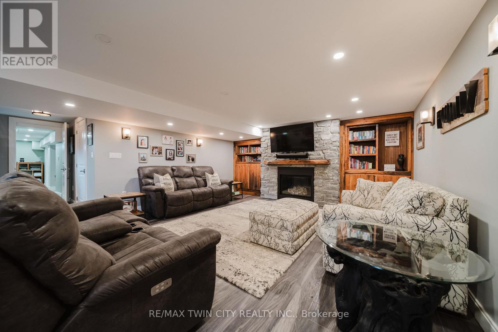 40 Riverside Drive, Wilmot, Ontario N3A 2H6 - Photo 30 - X12592244