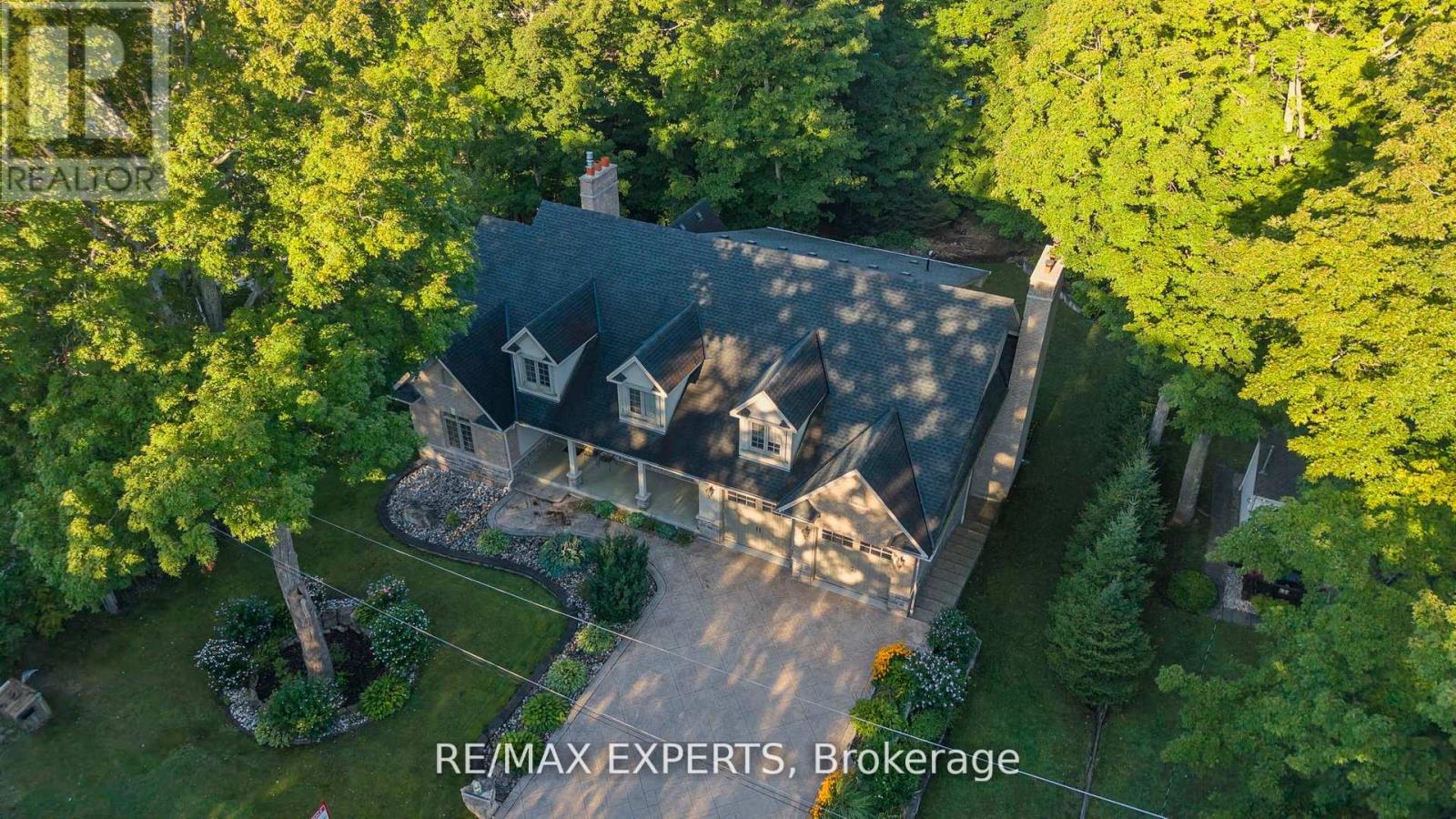 431 Manley Crescent, South Bruce Peninsula, Ontario  N0H 2G0 - Photo 2 - X12591722