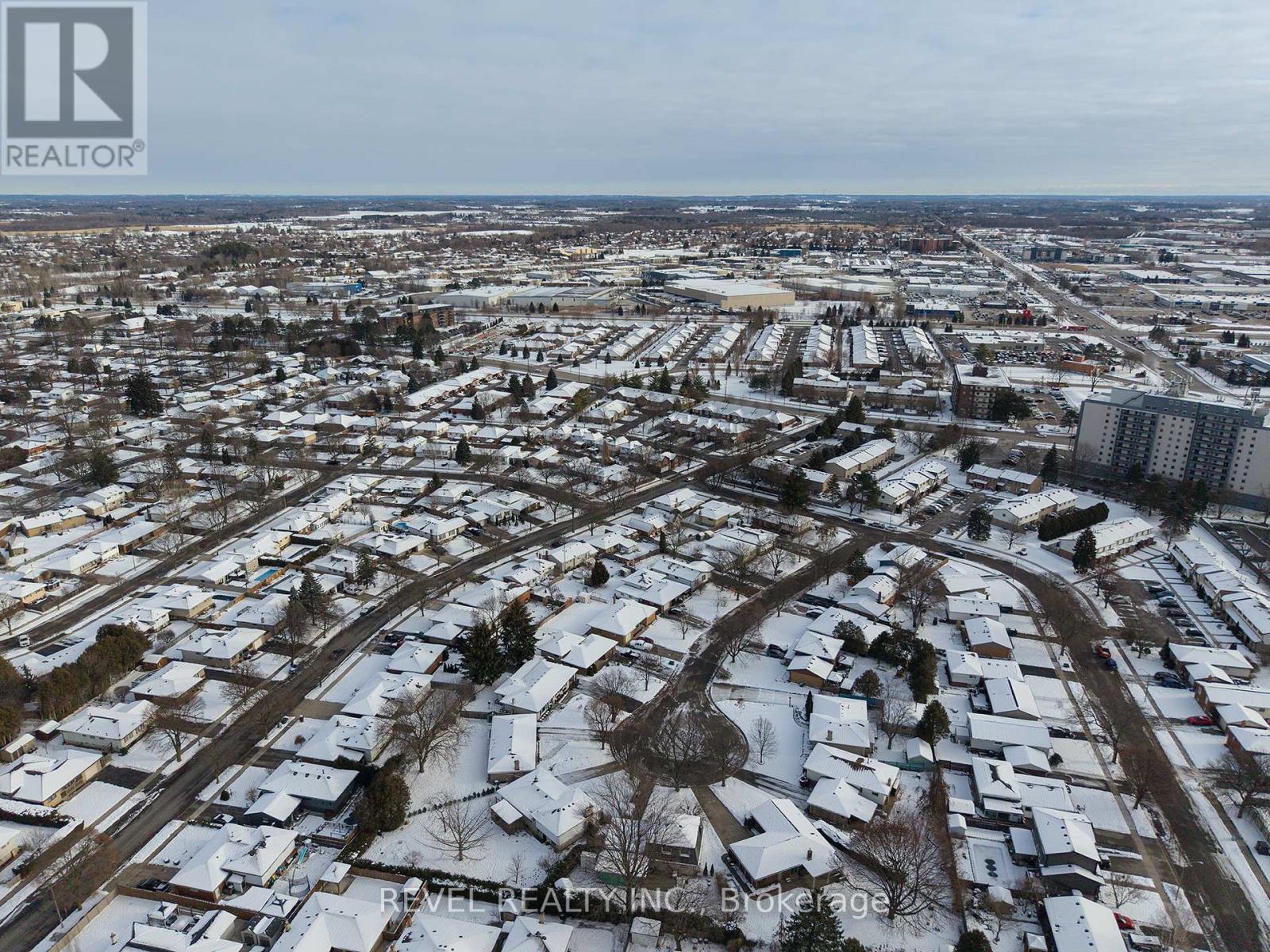 5 Burdock Boulevard, Brantford, Ontario N3R 6B5 - Photo 34 - X12592116