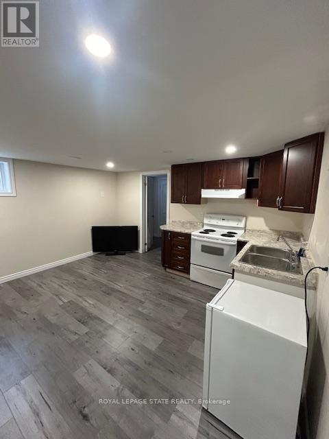 LOWER - 332 JACKSON STREET W, Hamilton, Ontario