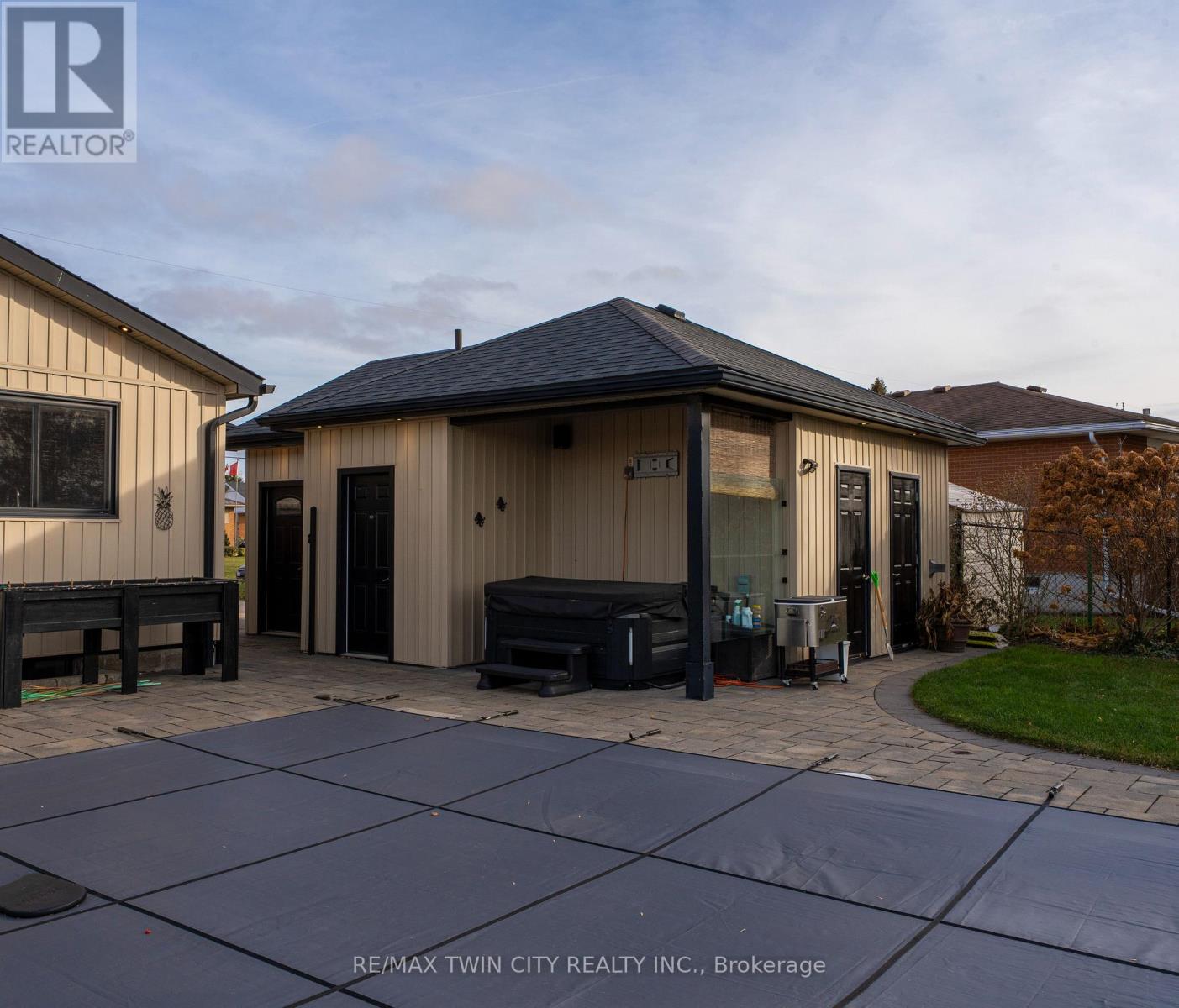 40 Riverside Drive, Wilmot, Ontario N3A 2H6 - Photo 45 - X12592244