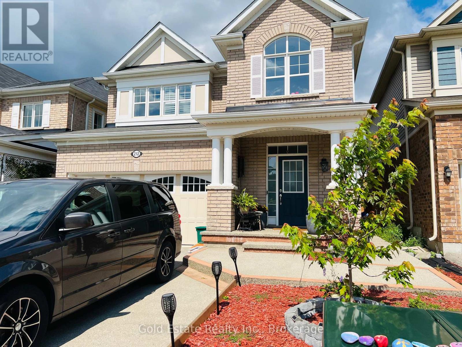 212 SPRING CREEK DRIVE, Hamilton, Ontario