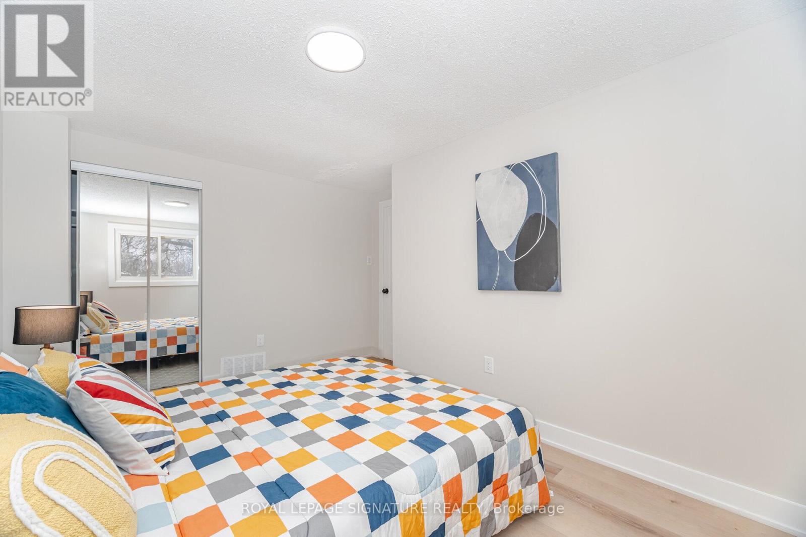 26 Graywood Road, Hamilton, Ontario  L9C 6K4 - Photo 17 - X12592208