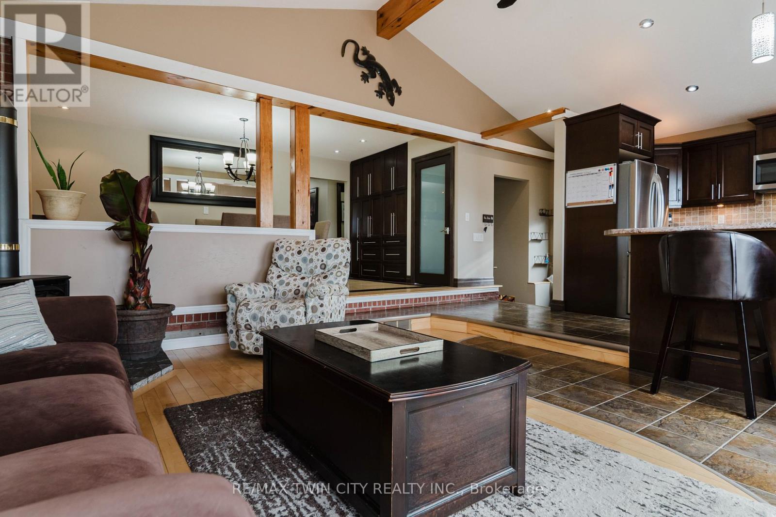 40 Riverside Drive, Wilmot, Ontario N3A 2H6 - Photo 9 - X12592244