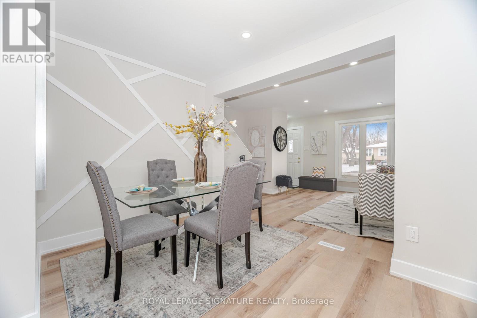 26 Graywood Road, Hamilton, Ontario  L9C 6K4 - Photo 7 - X12592208