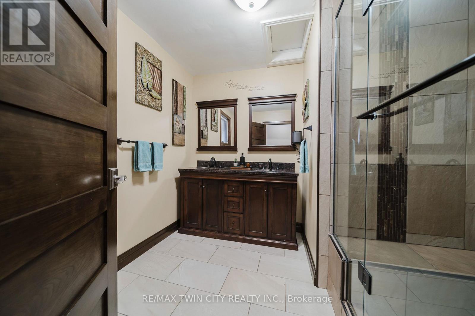 40 Riverside Drive, Wilmot, Ontario N3A 2H6 - Photo 20 - X12592244