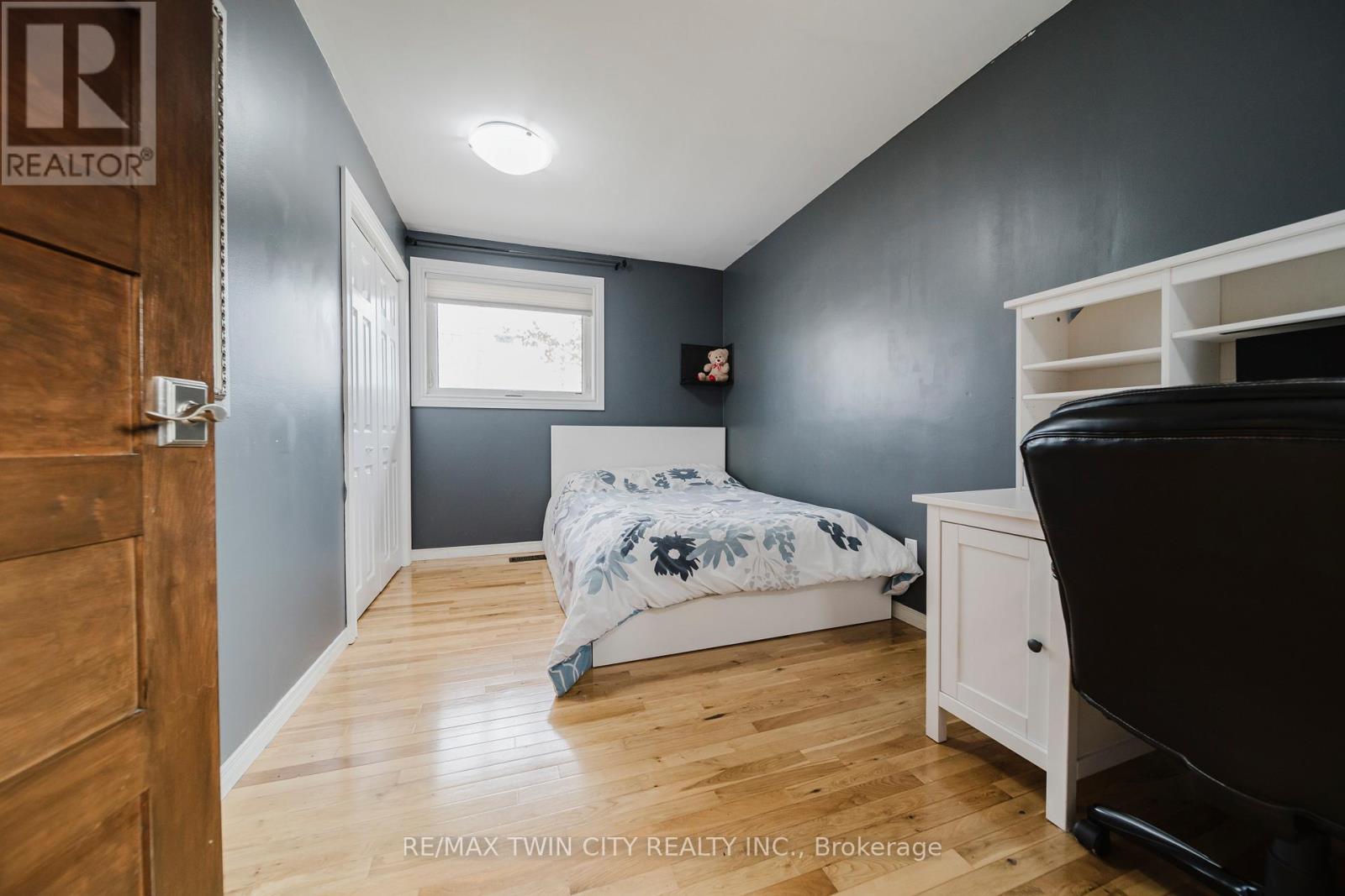 40 Riverside Drive, Wilmot, Ontario N3A 2H6 - Photo 22 - X12592244