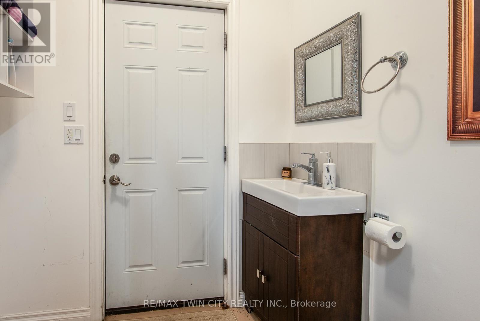 40 Riverside Drive, Wilmot, Ontario N3A 2H6 - Photo 40 - X12592244