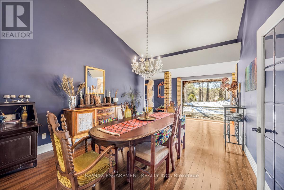 302783 Douglas Street, West Grey, Ontario  N0G 1R0 - Photo 18 - X12591866