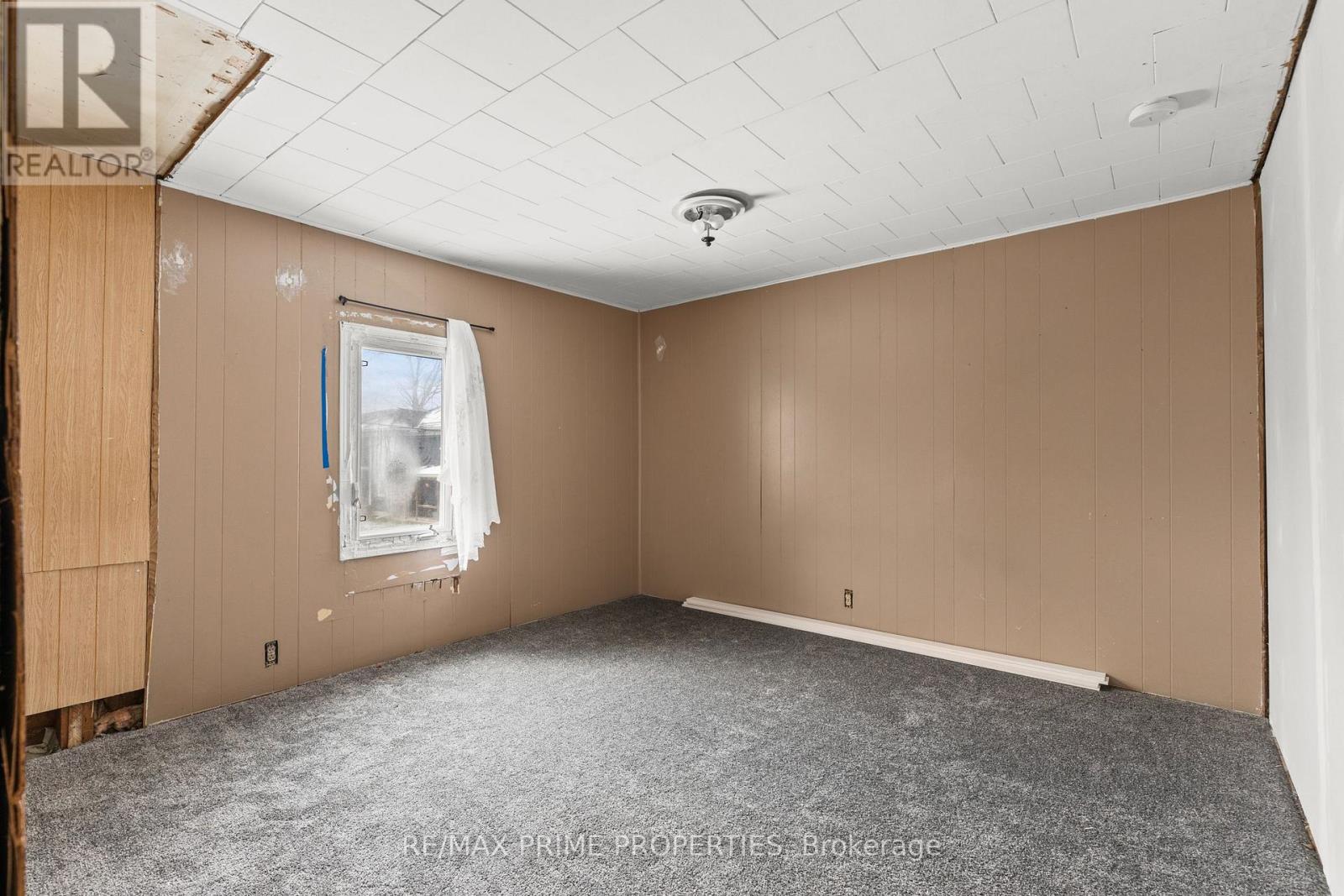 211 Forest Street W, Haldimand, Ontario  N1A 1P2 - Photo 17 - X12591790