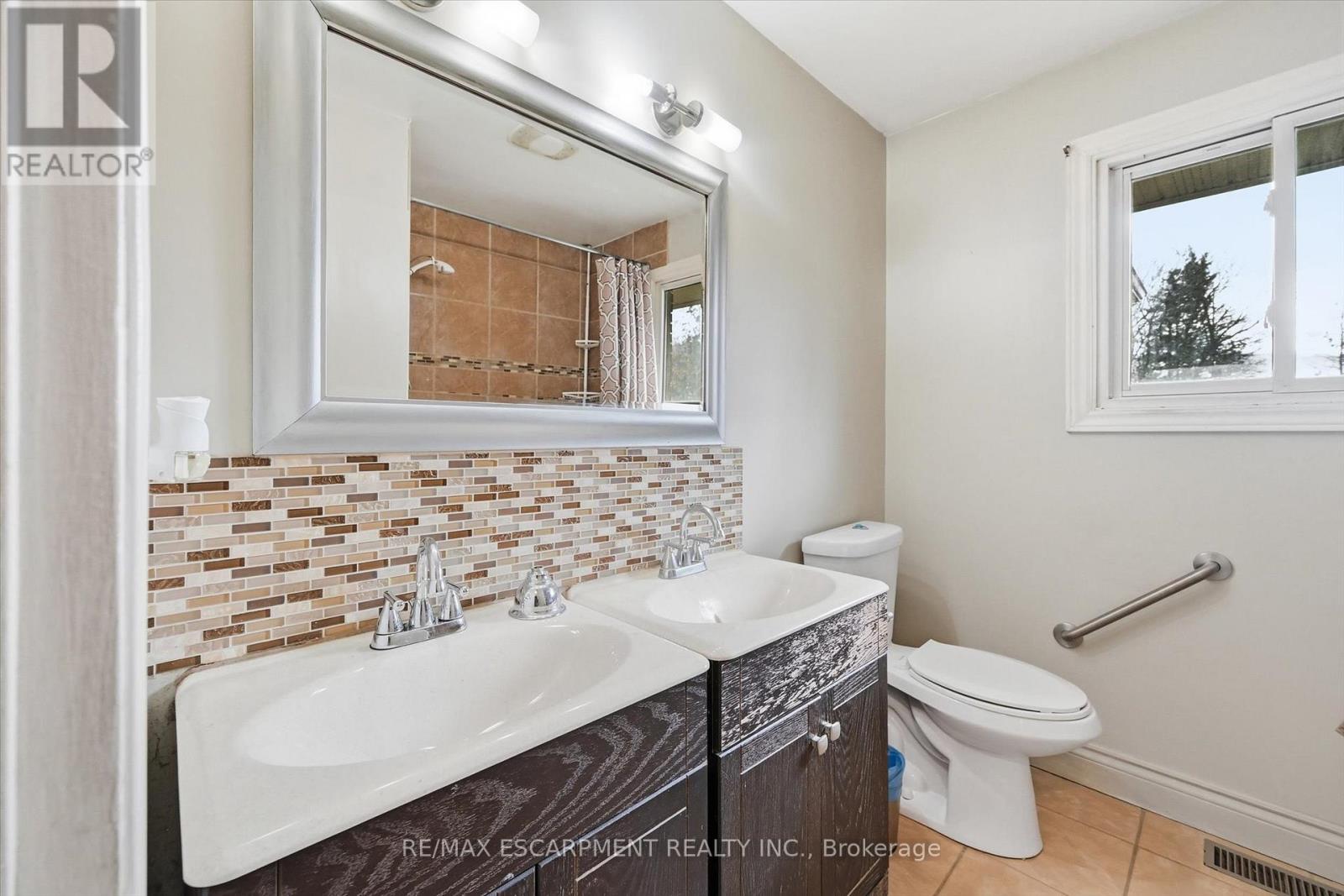 8520 Sixteen Road, West Lincoln, Ontario  L0R 1E0 - Photo 15 - X12592268