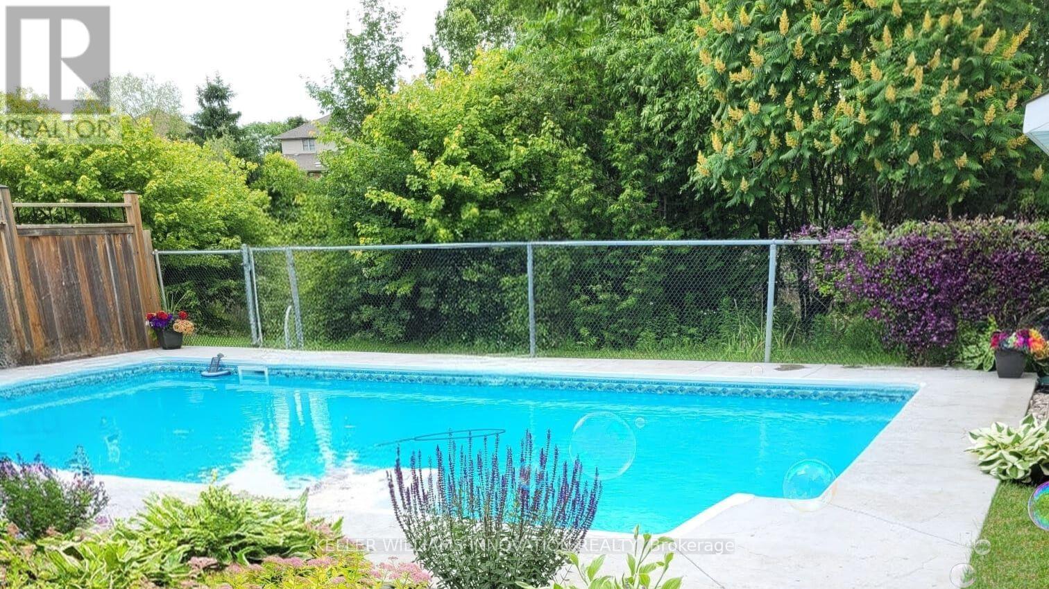 213 Falcon Drive, Woodstock, Ontario N4T 1W5 - Photo 4 - X12592264