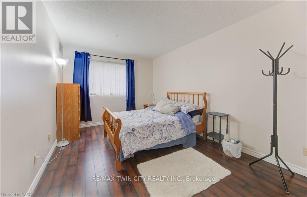 212 - 260 Sheldon Avenue N, Kitchener, Ontario  N2H 6P2 - Photo 26 - X12591764
