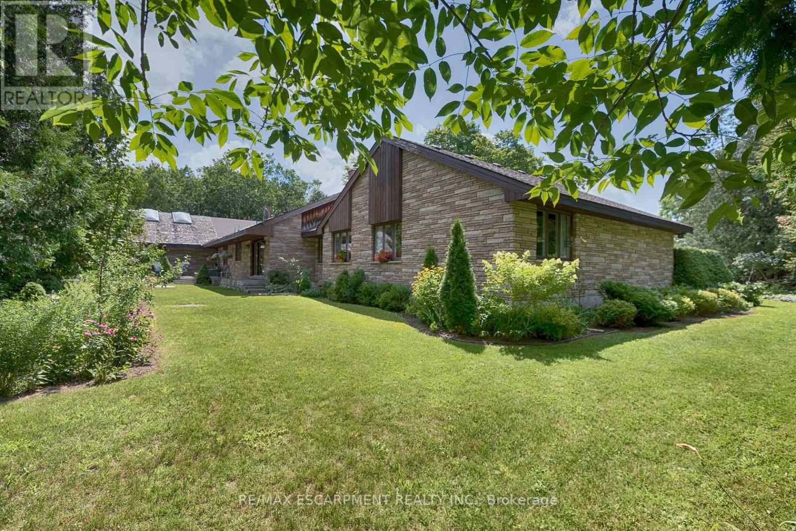 302783 Douglas Street, West Grey, Ontario  N0G 1R0 - Photo 44 - X12591866