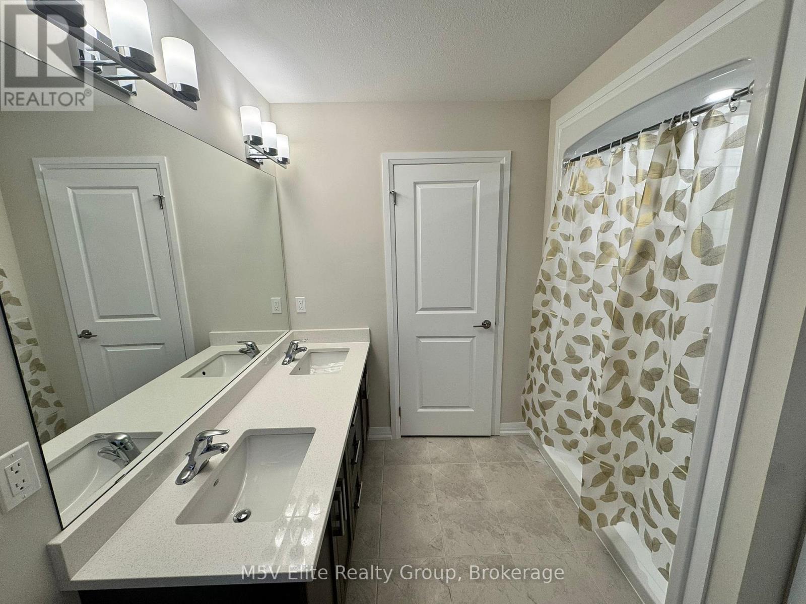 73 Marie Street, Pelham, Ontario  L3E 0G9 - Photo 7 - X12592266