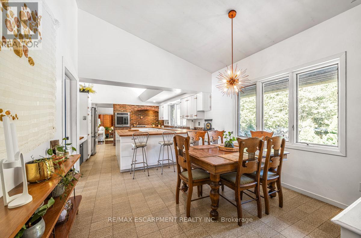 302783 Douglas Street, West Grey, Ontario  N0G 1R0 - Photo 20 - X12591866