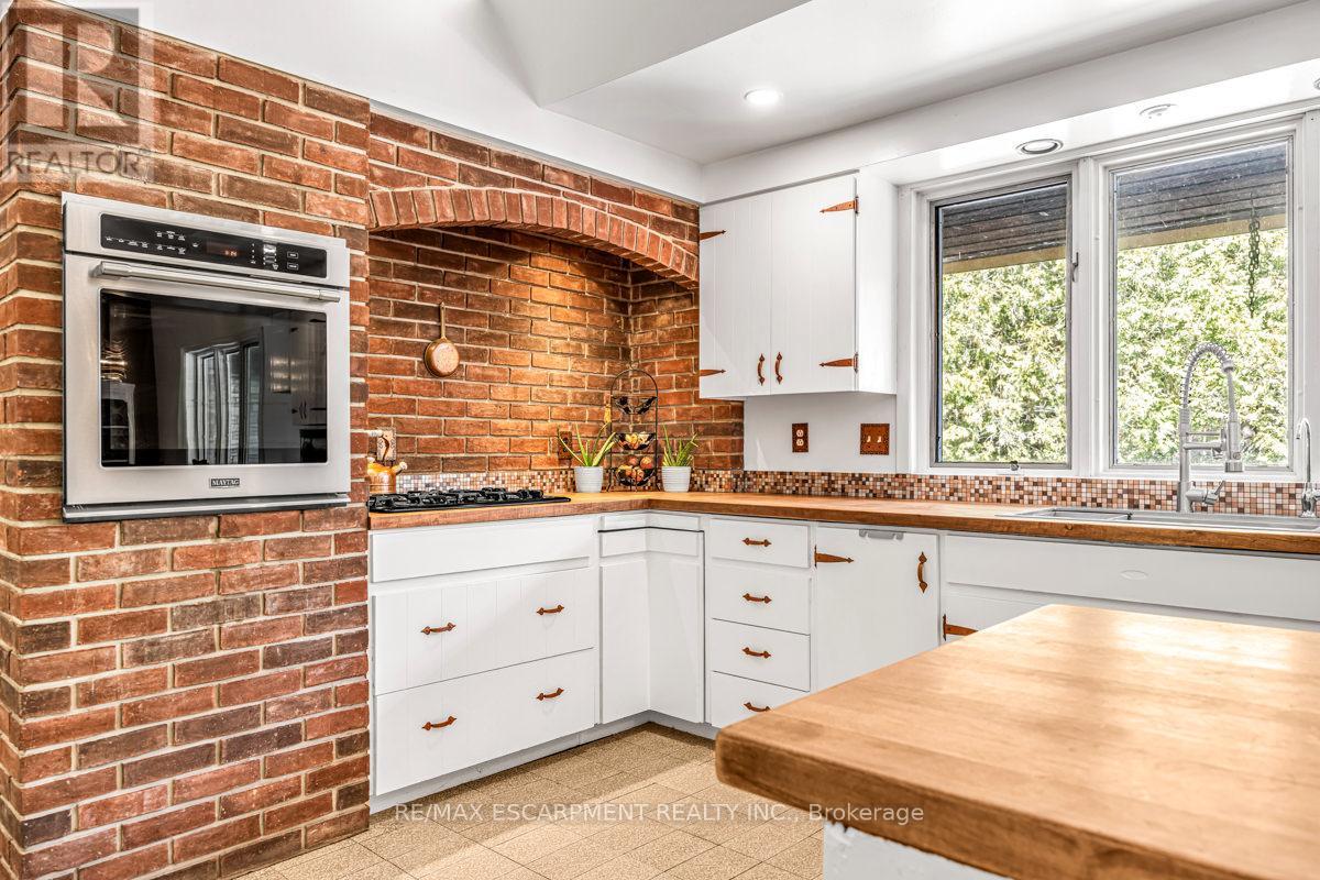 302783 Douglas Street, West Grey, Ontario  N0G 1R0 - Photo 23 - X12591866