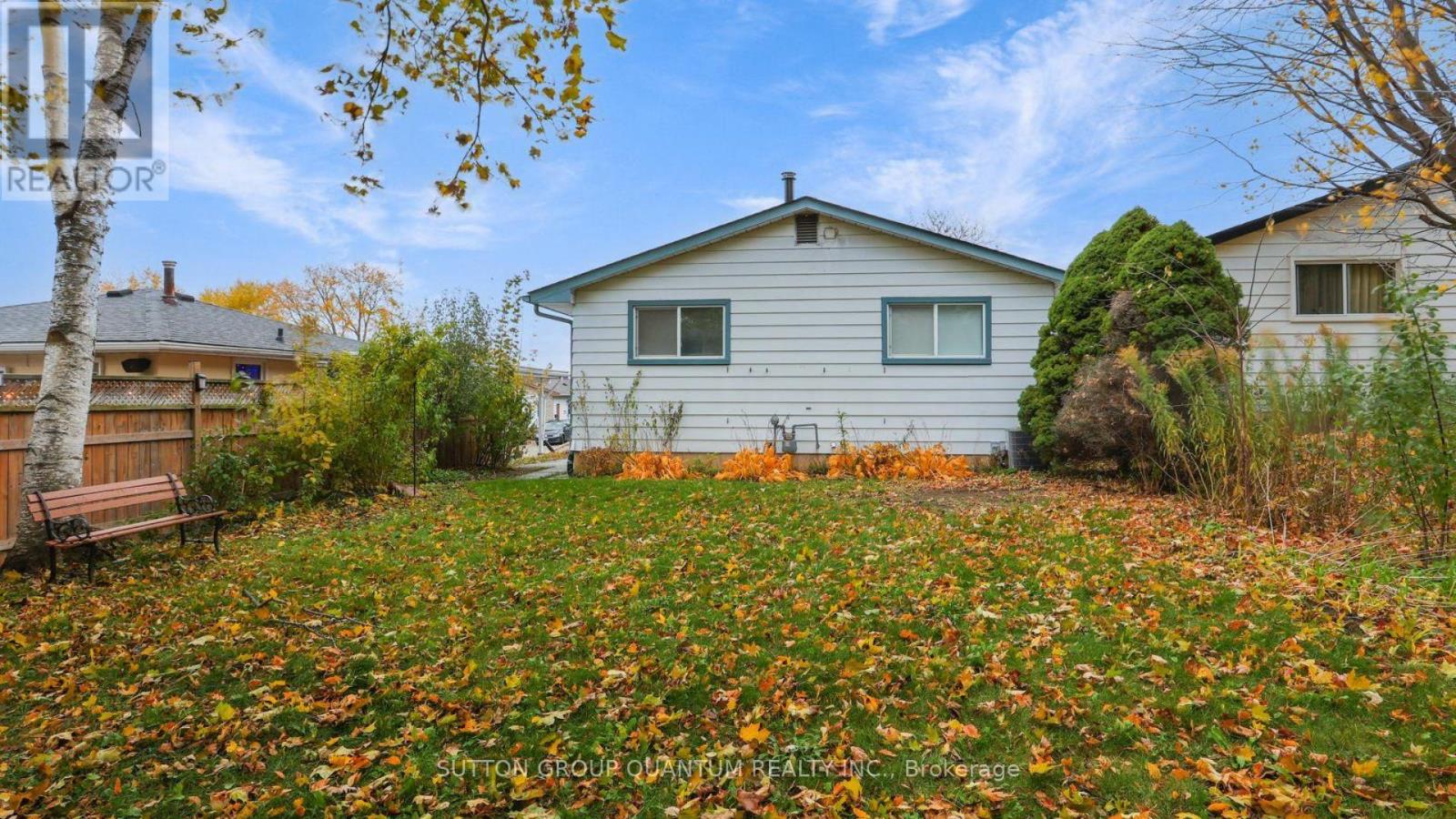 #upper - 55 Silver Aspen Crescent, Kitchener, Ontario N2N 1H5 - Photo 20 - X12592270