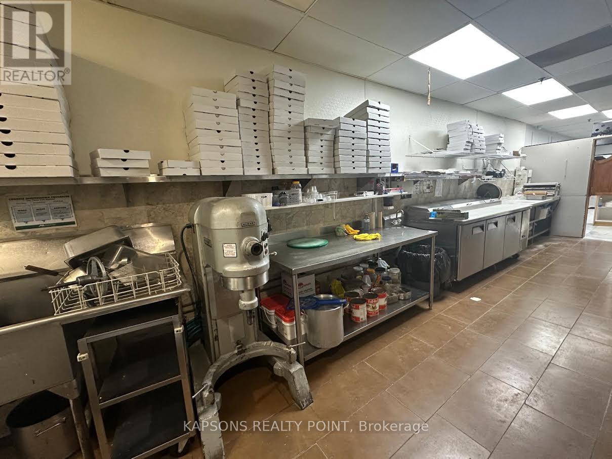 6 - 1401 Ernest Avenue, London South, Ontario  N6E 2P6 - Photo 3 - X12592300