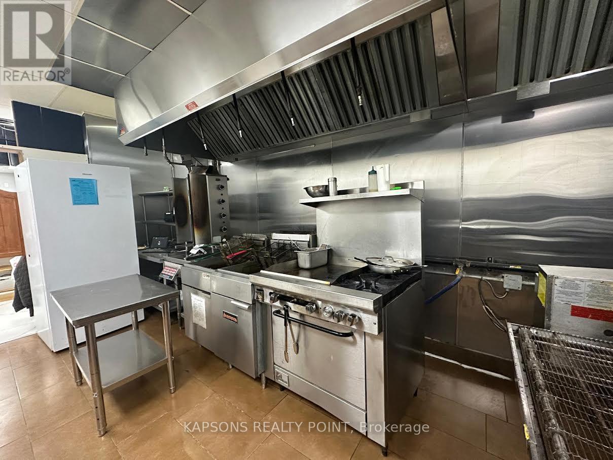 6 - 1401 Ernest Avenue, London South, Ontario  N6E 2P6 - Photo 9 - X12592300