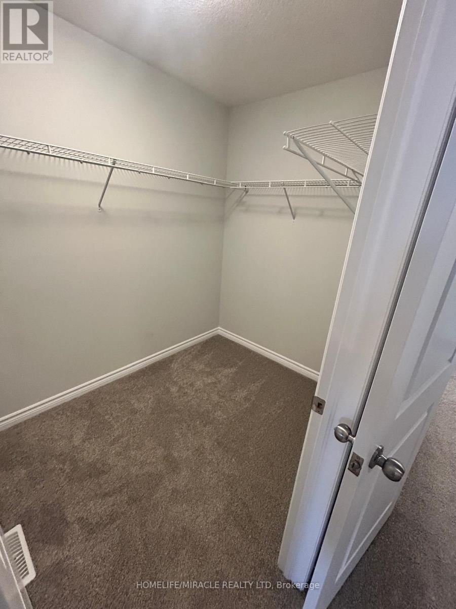 174 Forest Creek Drive, Kitchener, Ontario N2R 0M1 - Photo 15 - X12592614