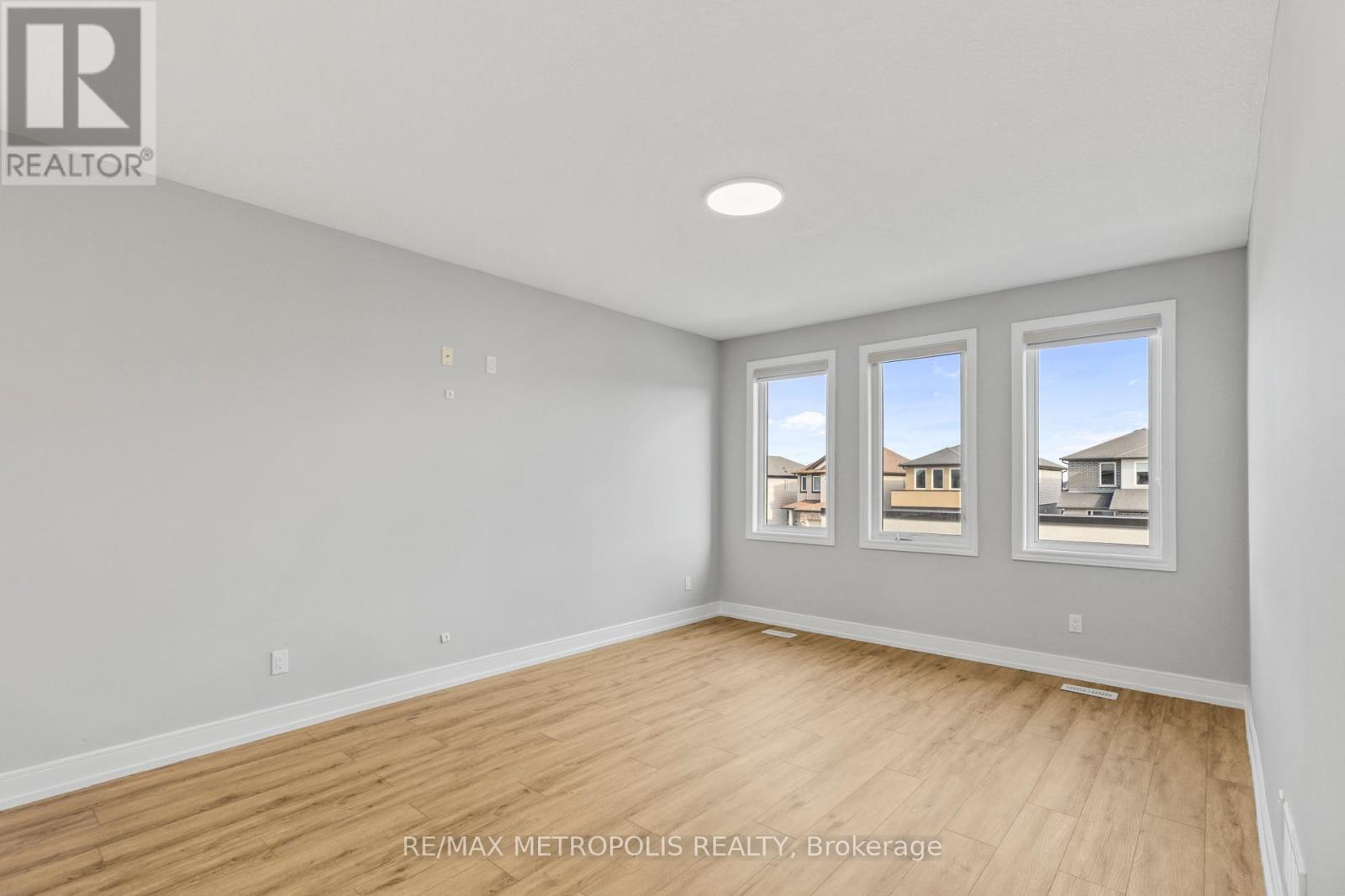 1847 Foxridge Crescent, London North, Ontario  N6G 0L7 - Photo 16 - X12592544