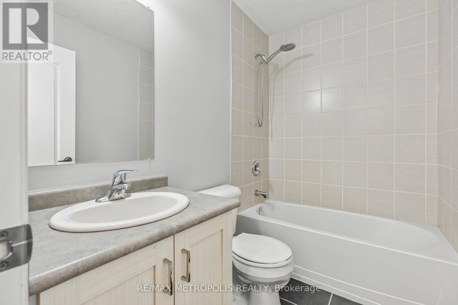 1847 Foxridge Crescent, London North, Ontario  N6G 0L7 - Photo 20 - X12592544